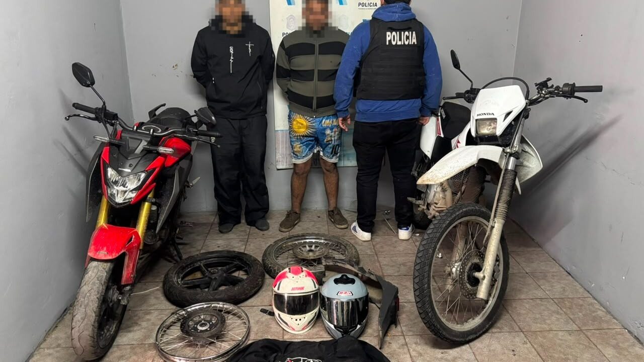 Quilmes: 2 Aprehendidos tras allanamiento en urgencia por robo agravado moto